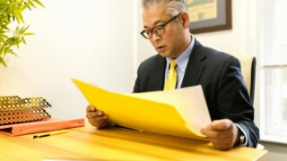 遺産相続の手続きの流れ｜やることと期限を一覧で解説