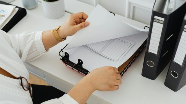 契約書の整理術｜分類・処分の手順とすぐ取り出せる管理のコツ