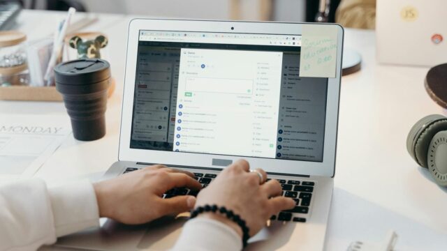 メールの整理方法｜受信箱をすっきり保つ分類・削除のコツ