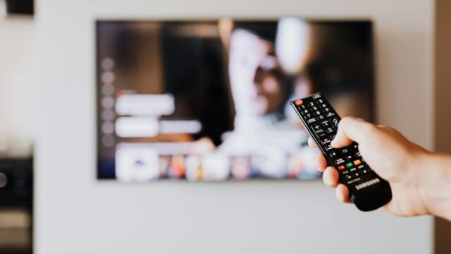 NHK受信契約の解約手続き｜亡くなった後・引っ越しでの届け出方法