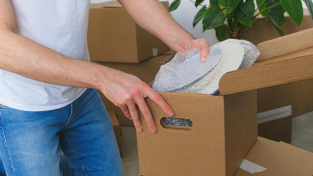 荷物の梱包方法｜引っ越し・発送で割れ物も安全に詰めるコツ