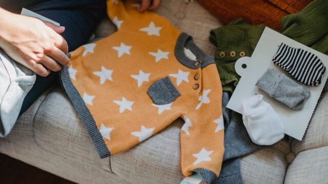 ベビー服サイズ80はいつからいつまで？｜月齢の目安と買い方のコツ