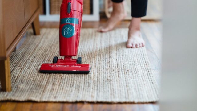 プレイマットのカビ対策｜原因・予防法と生えたときの落とし方
